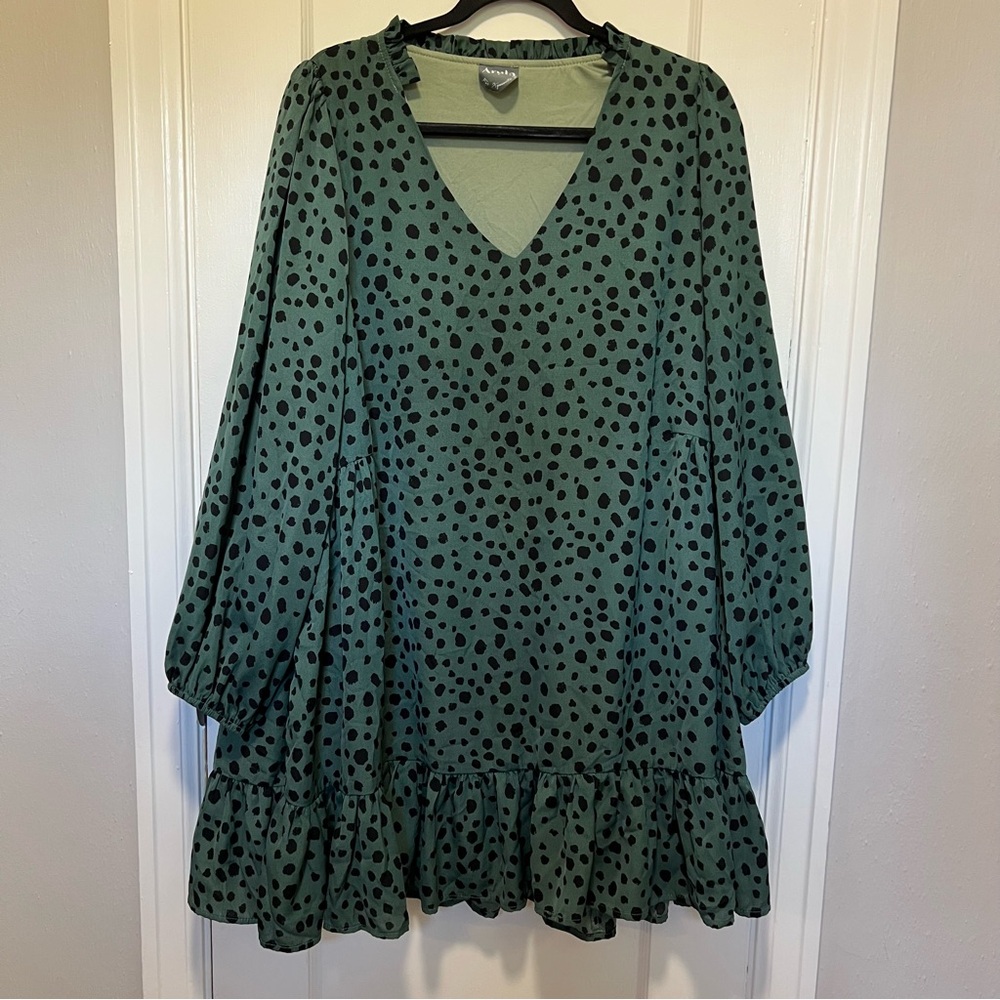 Womens Arula X Sage Green Tunic/Dress, Flowy A Line, Ruffle Spotted Animal Print